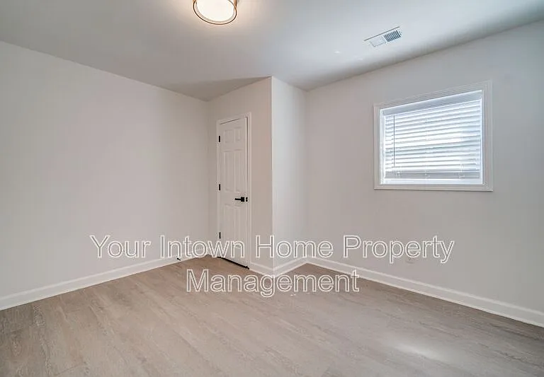 1047 Grant Way SE — Photo 21