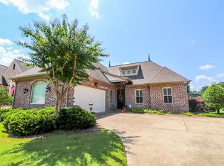 375 Windsor Dr N, Oxford, MS 38655