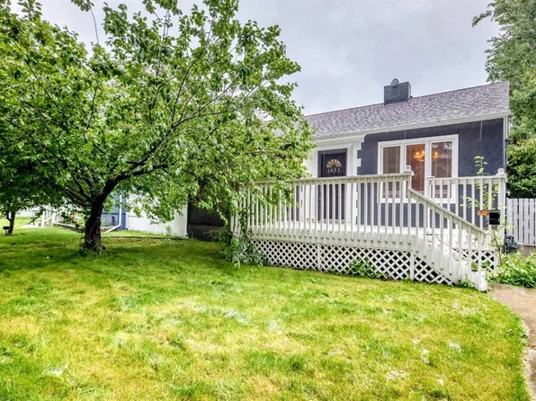 1623 E 6a St NW, Calgary, AB T2M 3H1