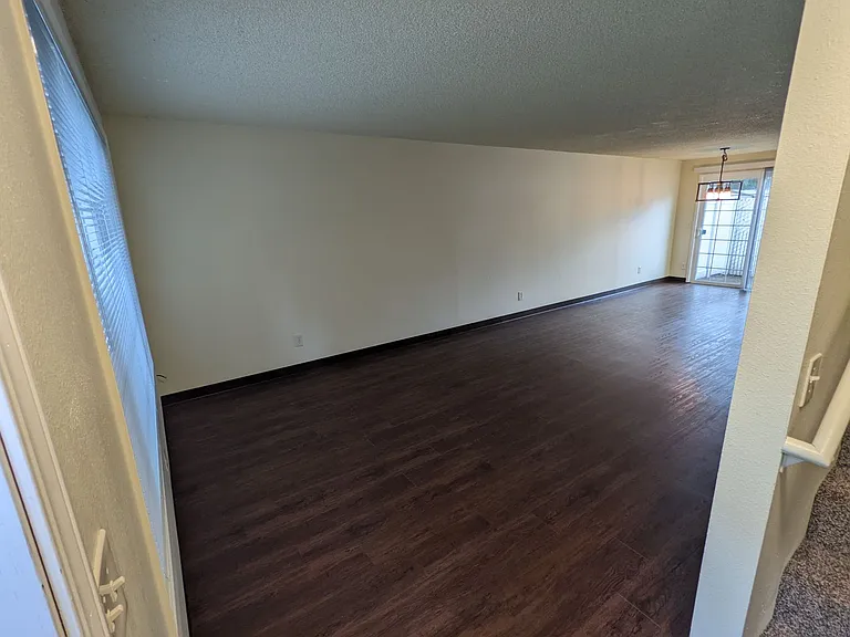 7833-7875 SE Johnson Creek Blvd — Photo 15