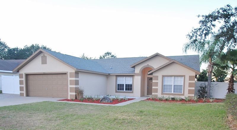1st image of 810 Elm Forest Dr
