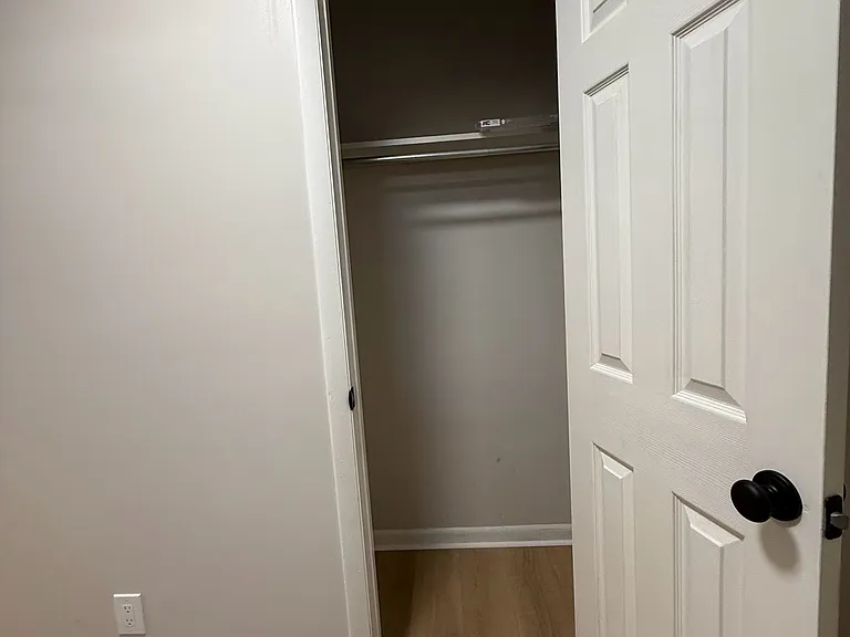 241 Kenmore Dr — Photo 15