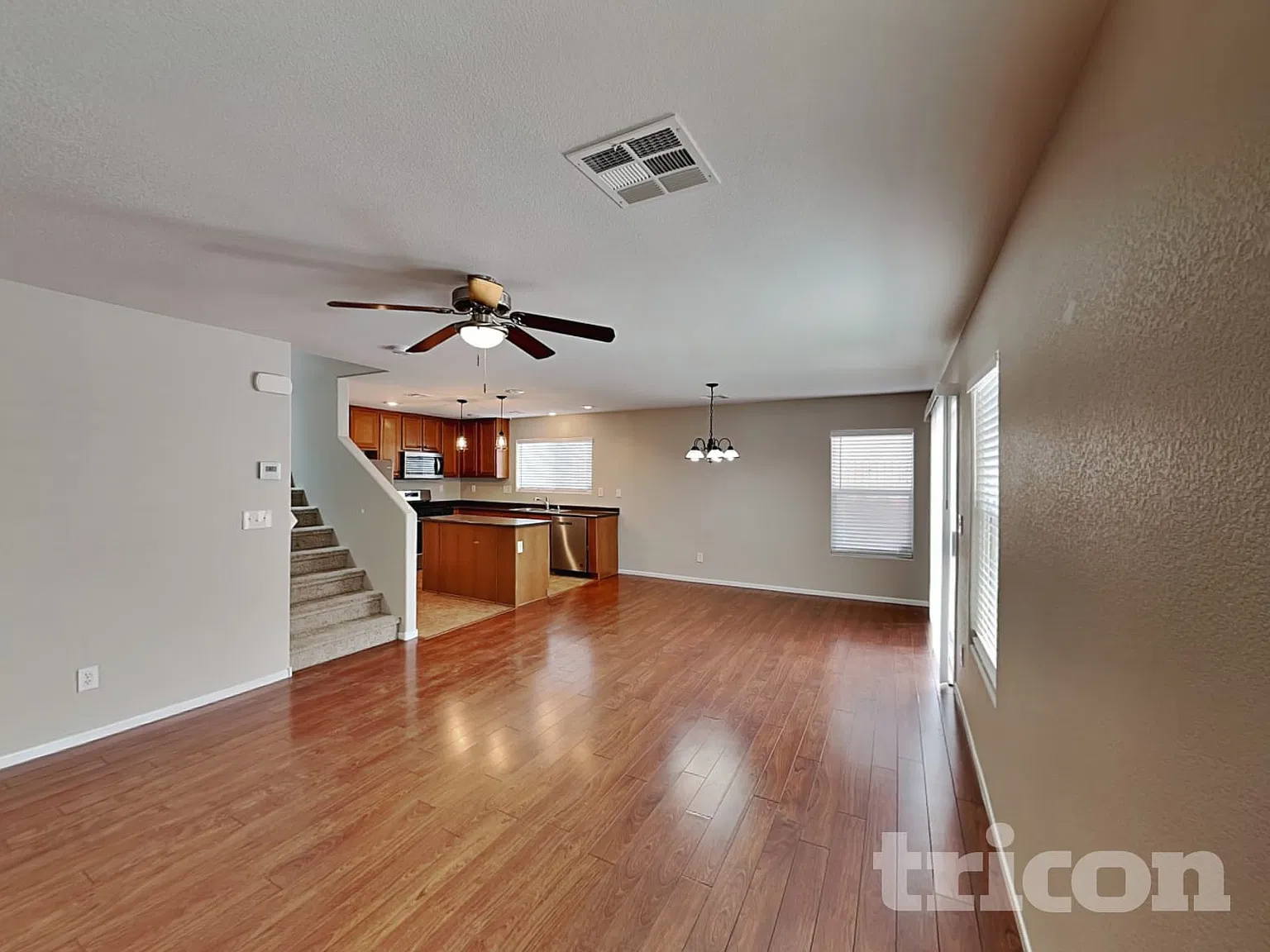544 Brinkburn Point Avenue Las Vegas NV — Photo 2