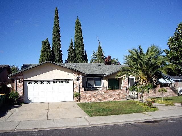 1st image of 9539 Bonanza Dr