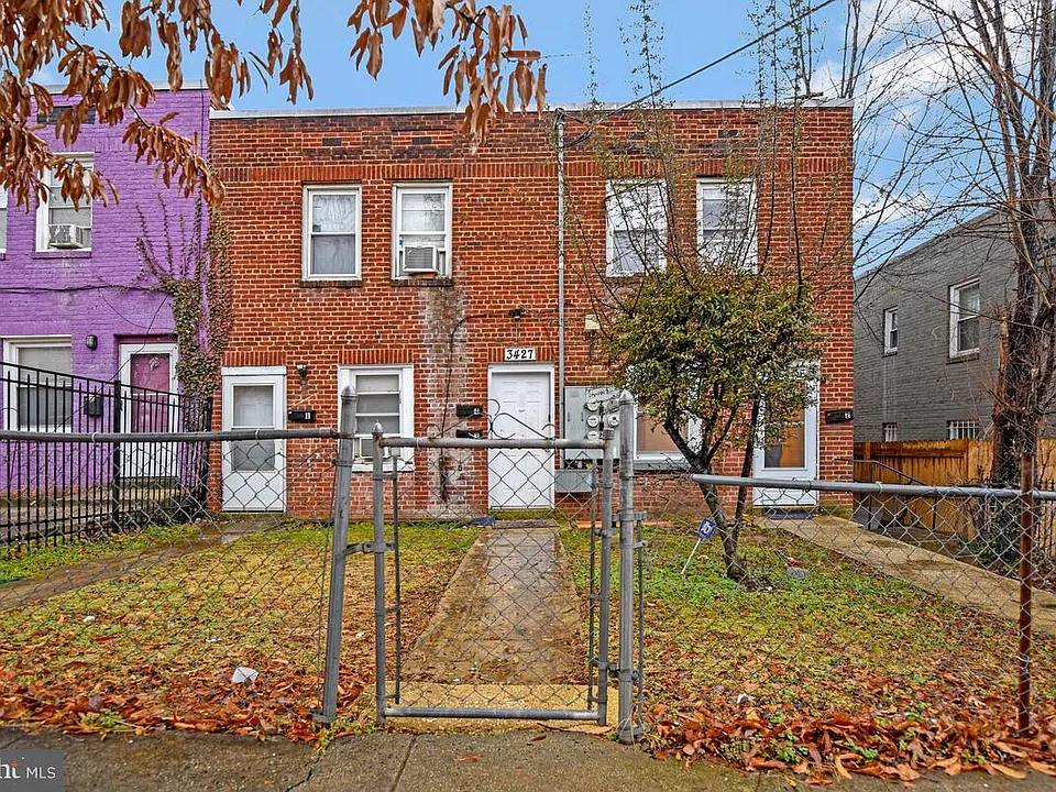 3427 B St SE #1