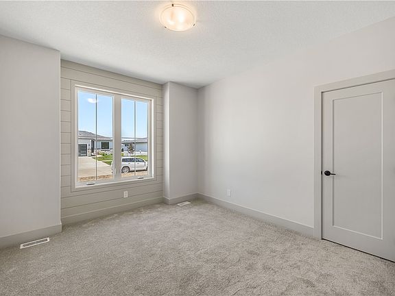 4th image of 9722 Watermeadow Cir
