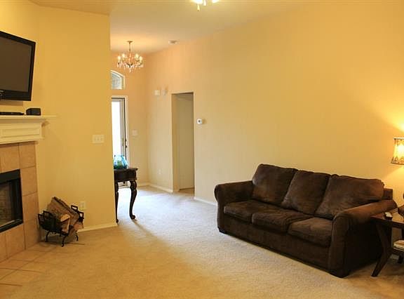 2nd image of 1102 Augustin Dr