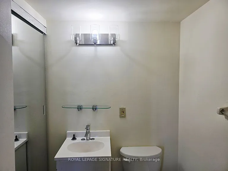 41 Markbrook Ln #213 — Photo 22