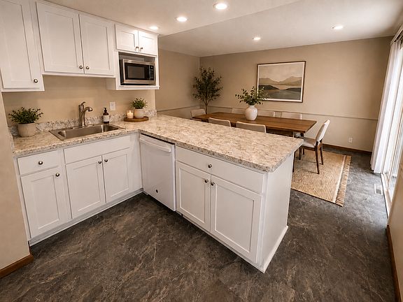 3rd image of 5205 Greenwood Cir #8