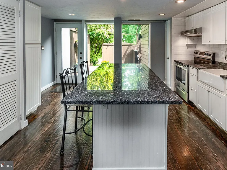 9 Arden Way — Photo 18