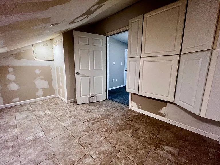 684 Orangewood Dr — Photo 23