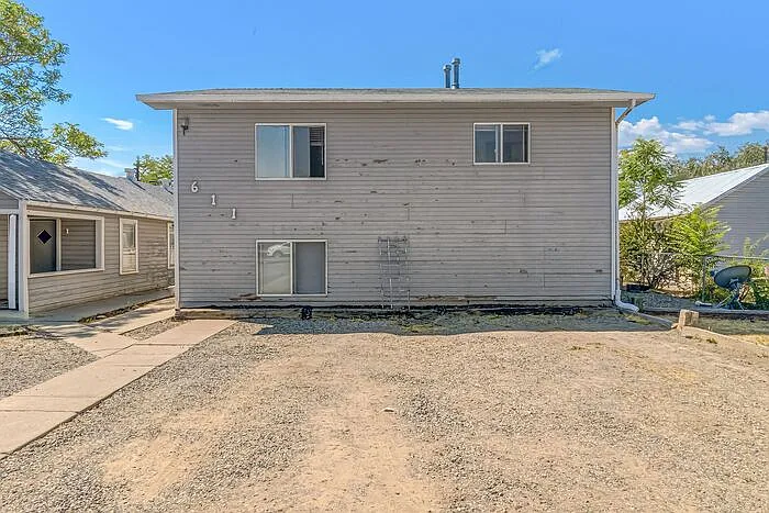 2 bed, 1.0 bath, $1,250 — Photo 1