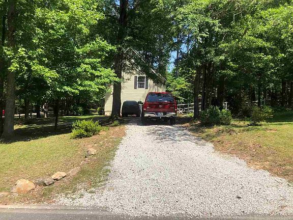 3rd image of 108 Oak Leaf Cir #46
