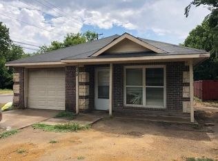 205 Getzendaner St, Waxahachie, TX 75165