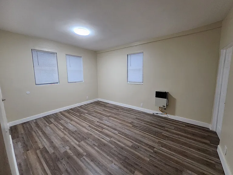 16 Hamilton Ave #1 — Photo 17