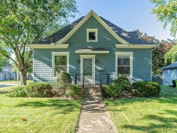 112 W Chestnut St, Fairbury, IL 61739