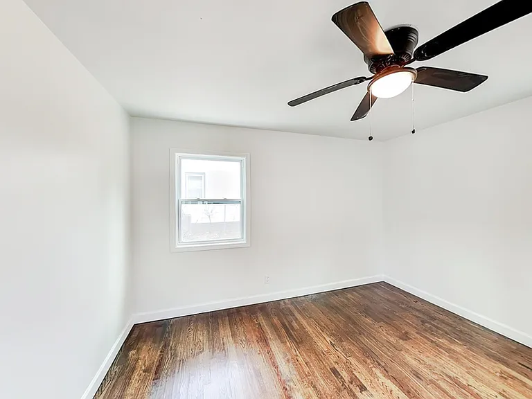 1958 Maywood Pl NW — Photo 10