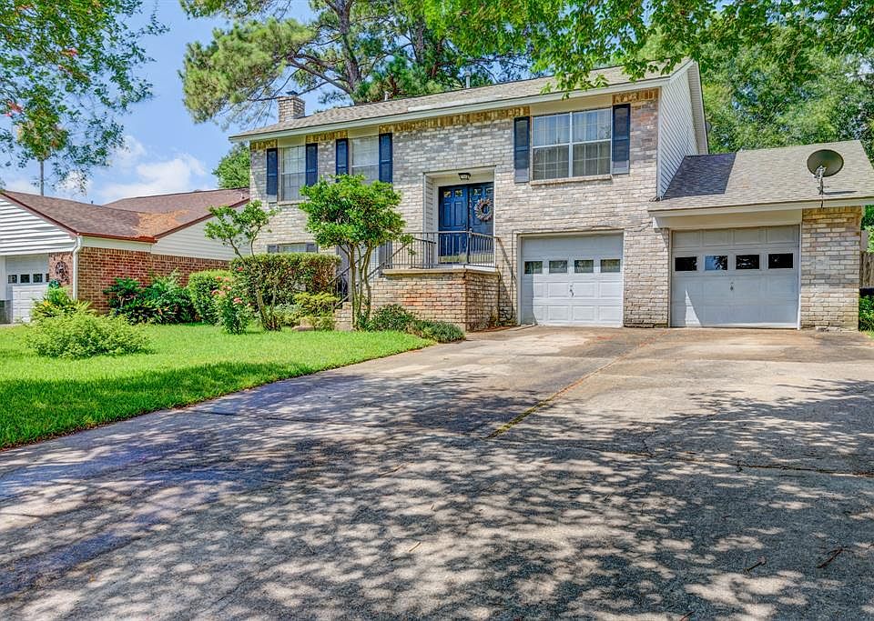 1st image of 14415 Cypress Crest Dr