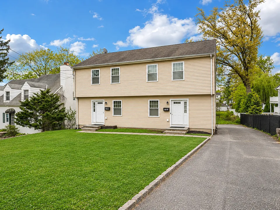 124 Pine Hill Ave #B