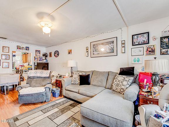 3rd image of 980 Canalview Blvd #D8