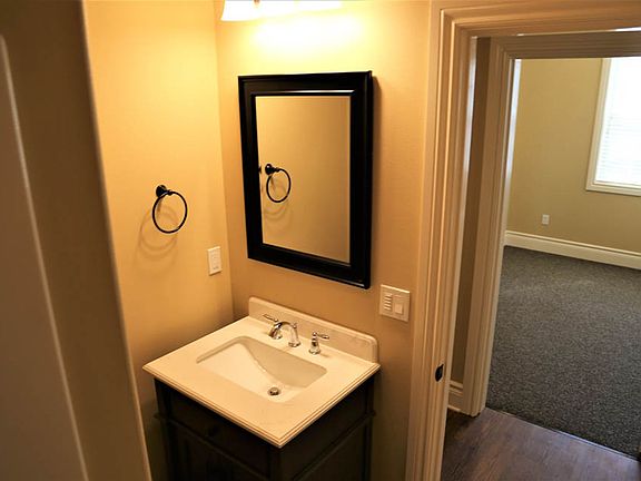 5th image of 2131 NW Janssen St APT 106