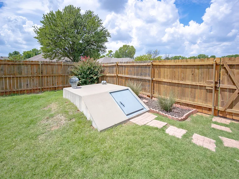 336 Lariat Cir — Photo 27