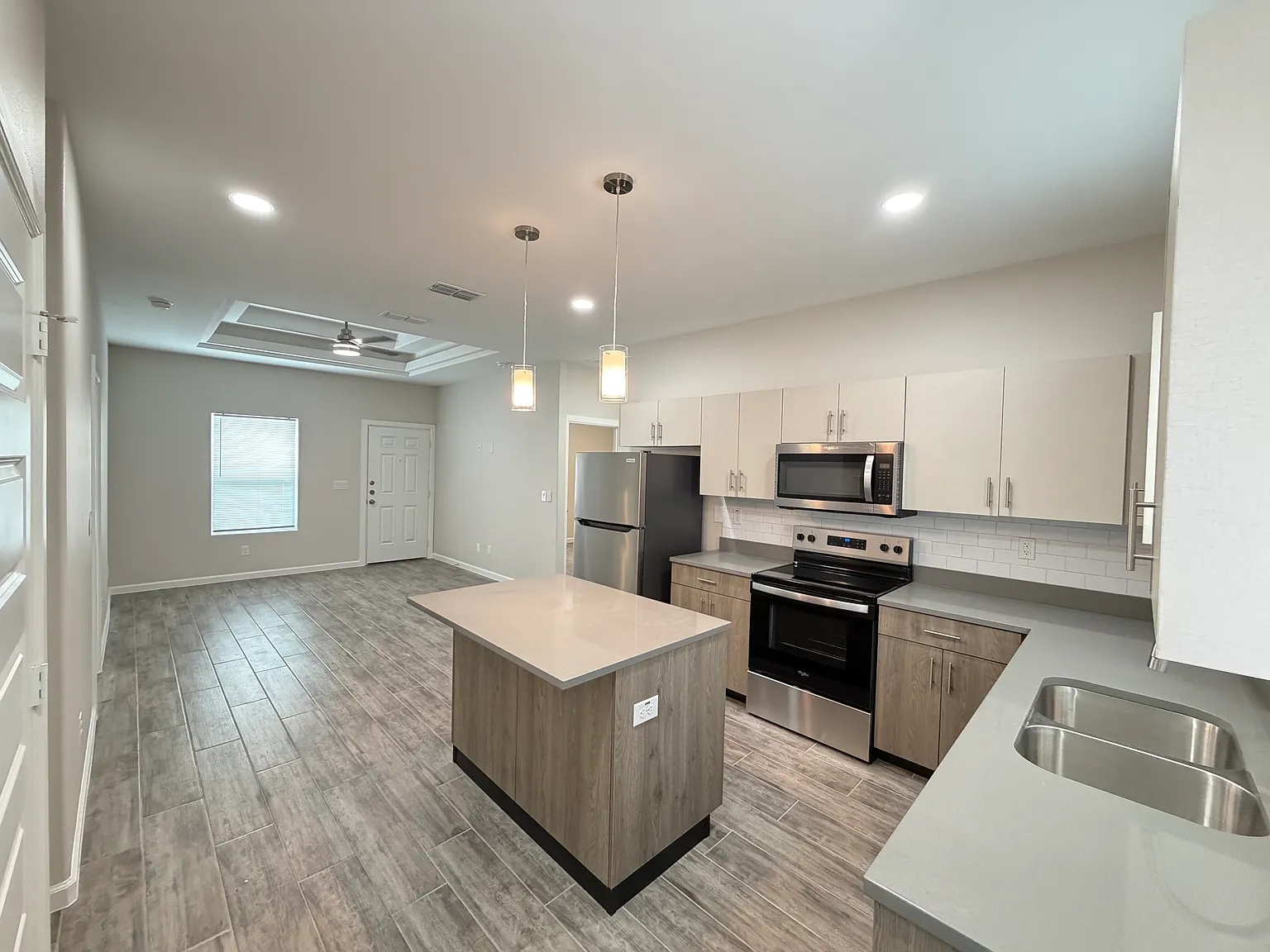 3 bed, 1081 sqft, $1,250 — Photo 4