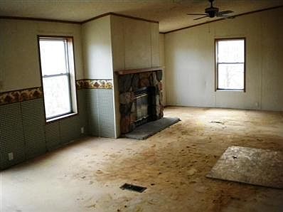 2nd image of 15368 Hillcrest Rd
