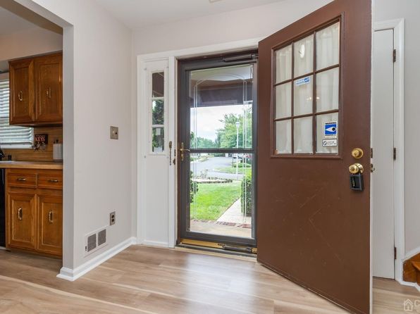 7 Sherbone Pl, Sayreville, NJ 08872