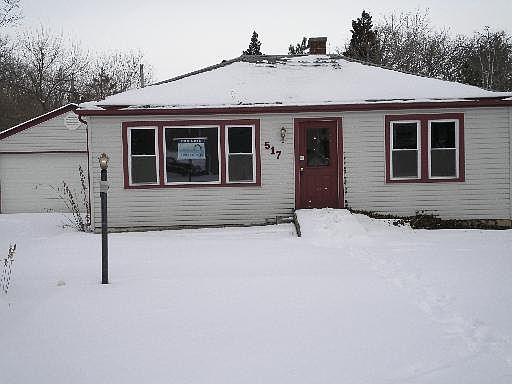 1st image of 517 S Blackhawk Dr