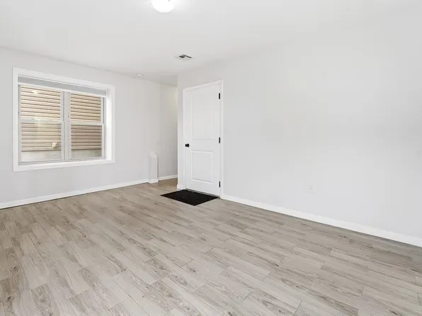 5103 Meadowview Avenue image 21 of 28