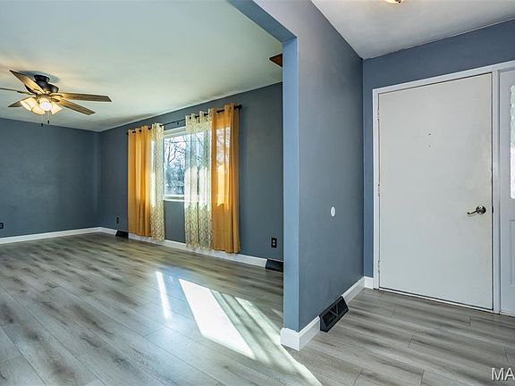 5th image of 612 N 1st St