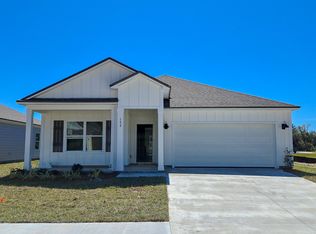 158 Needle Thrush Cir, Crawfordville, FL 32327
