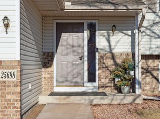 25698 Friesland Ct, Wyoming, MN 55092