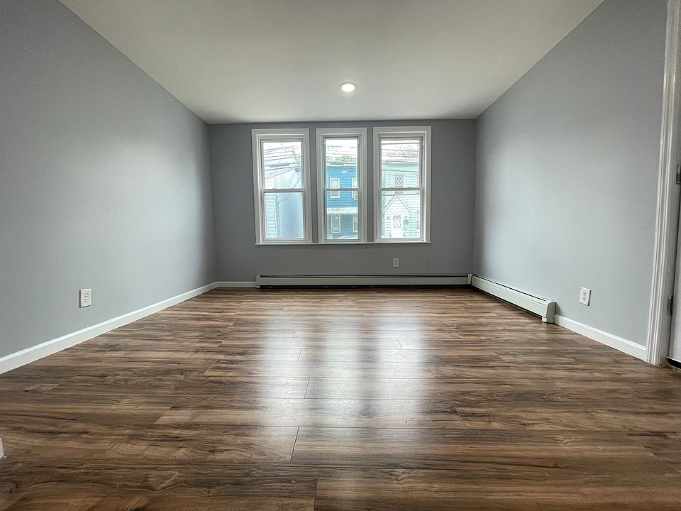 2nd image of 174 Hopkins Ave #19E