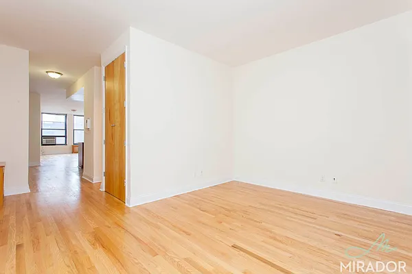 Rented by Mirador Real Estate | media 2