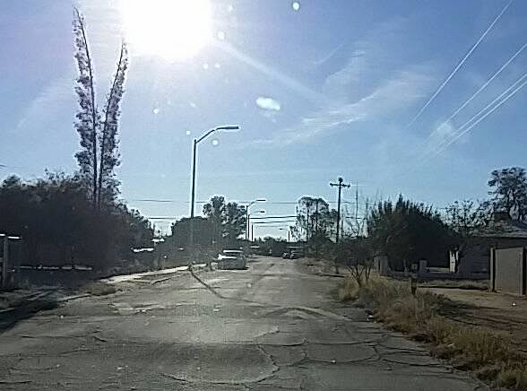 2nd image of 3249 S Lloyd Vis