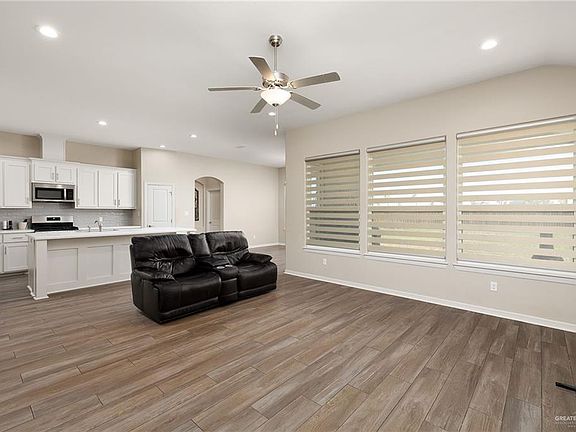5th image of 14454 Chalk Ridge Dr