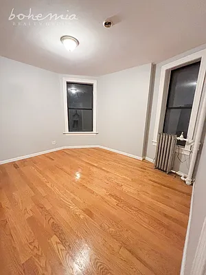 Rented by Bohemia Realty Group | media 4