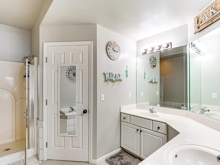 200 E Harbour Towne Dr #E203 — Photo 13