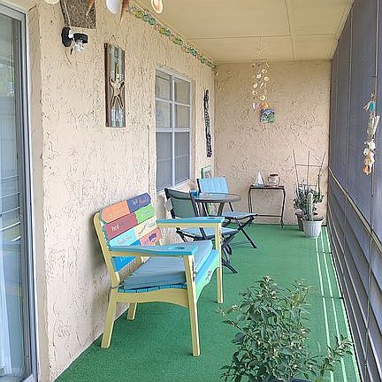 Jimmy Buffett Balconey