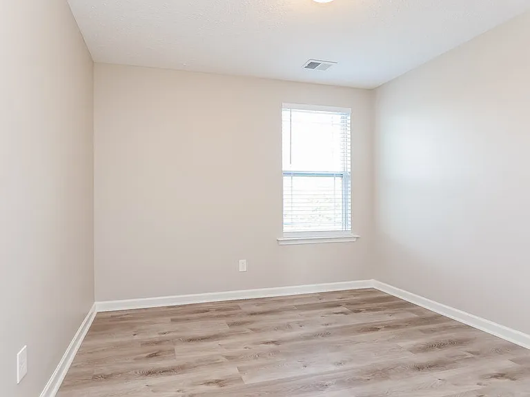 713 Wildwood Dr — Photo 17