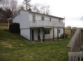 2nd image of 4036 Greenwood Dr