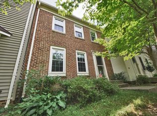 10330 Pond Spice Ter, Burke, VA 22015