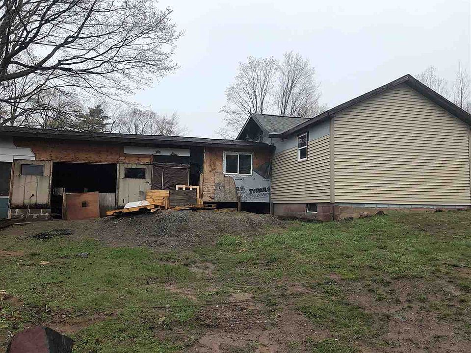 2nd image of 715 Erie Ave