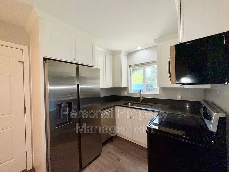 14008 NE 10th St — Photo 4