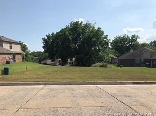 2005 W 4th Pl, Claremore, OK 74017
