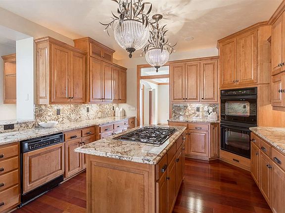 Massive Kitchen Space