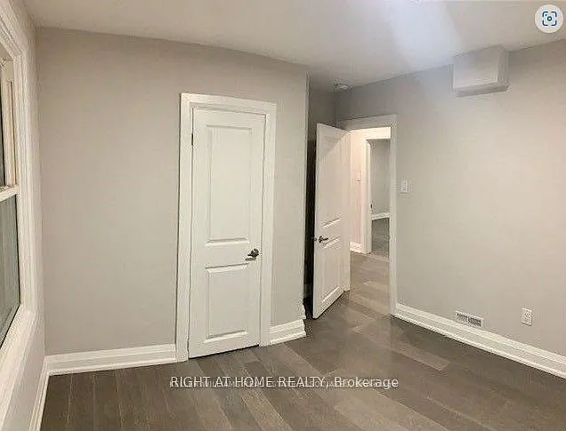 442 Broadway Ave #UPPER — Photo 9