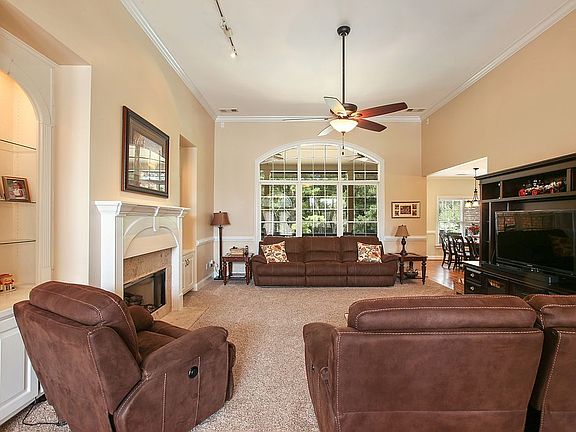 5th image of 2751 Bountiful Pl